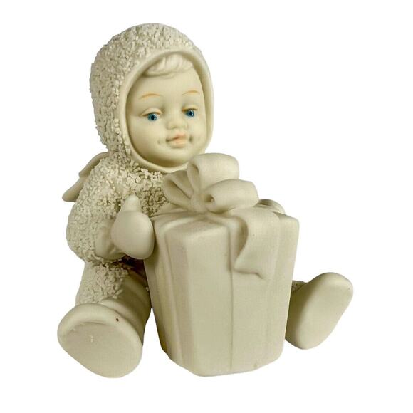 Snowbabies Figurine Dept 56 Can I Open It Now Winter Tales 1993 Event Piece Box - Picture 1 of 10